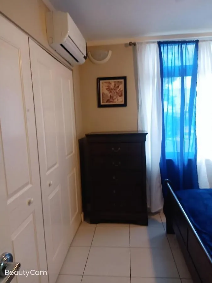 Apartamento Royal Exquisite Deluxe Kingston 0*,  Jamaica
